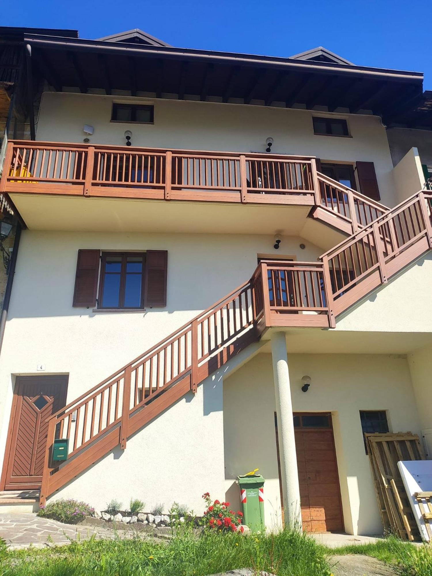 Casa Vacanze Lavanda & Rosmarino Telve Exterior foto